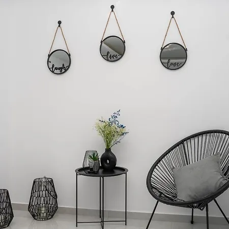 Apartment D & G